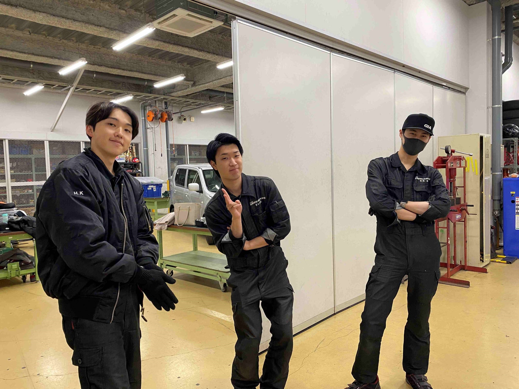 専門学校 新潟国際自動車大学校の学生