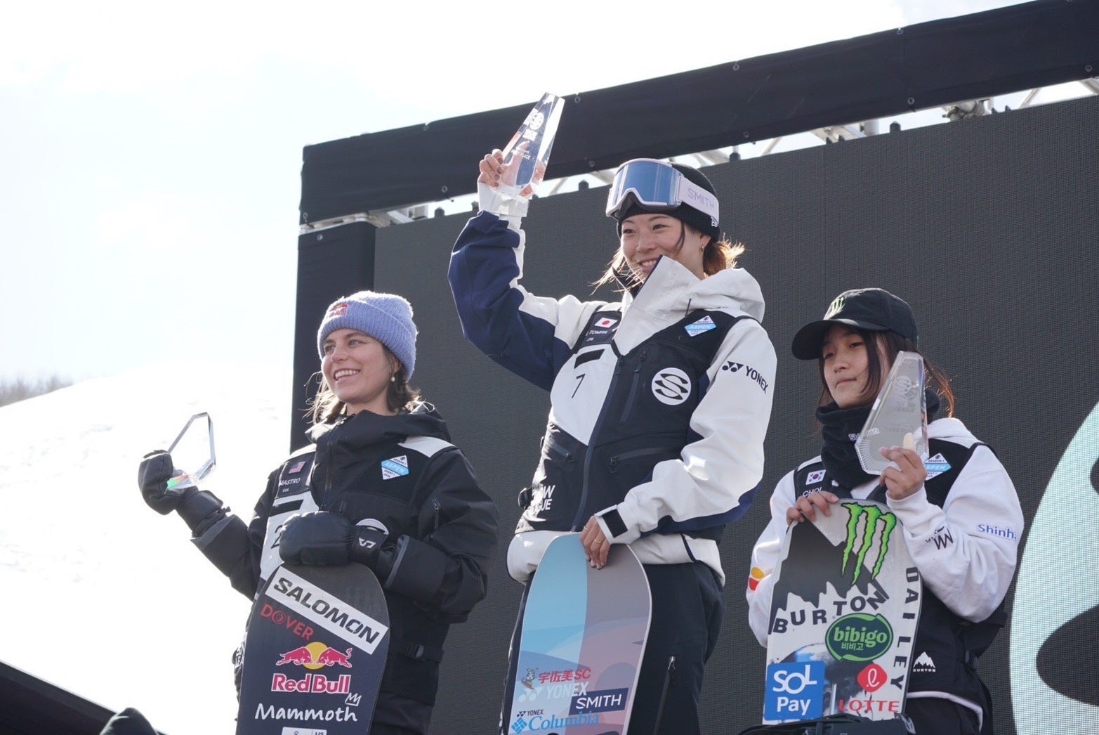 sena tomita, the champion of the snow leage ザスノーリーグで表彰台に立つ冨田せな選手