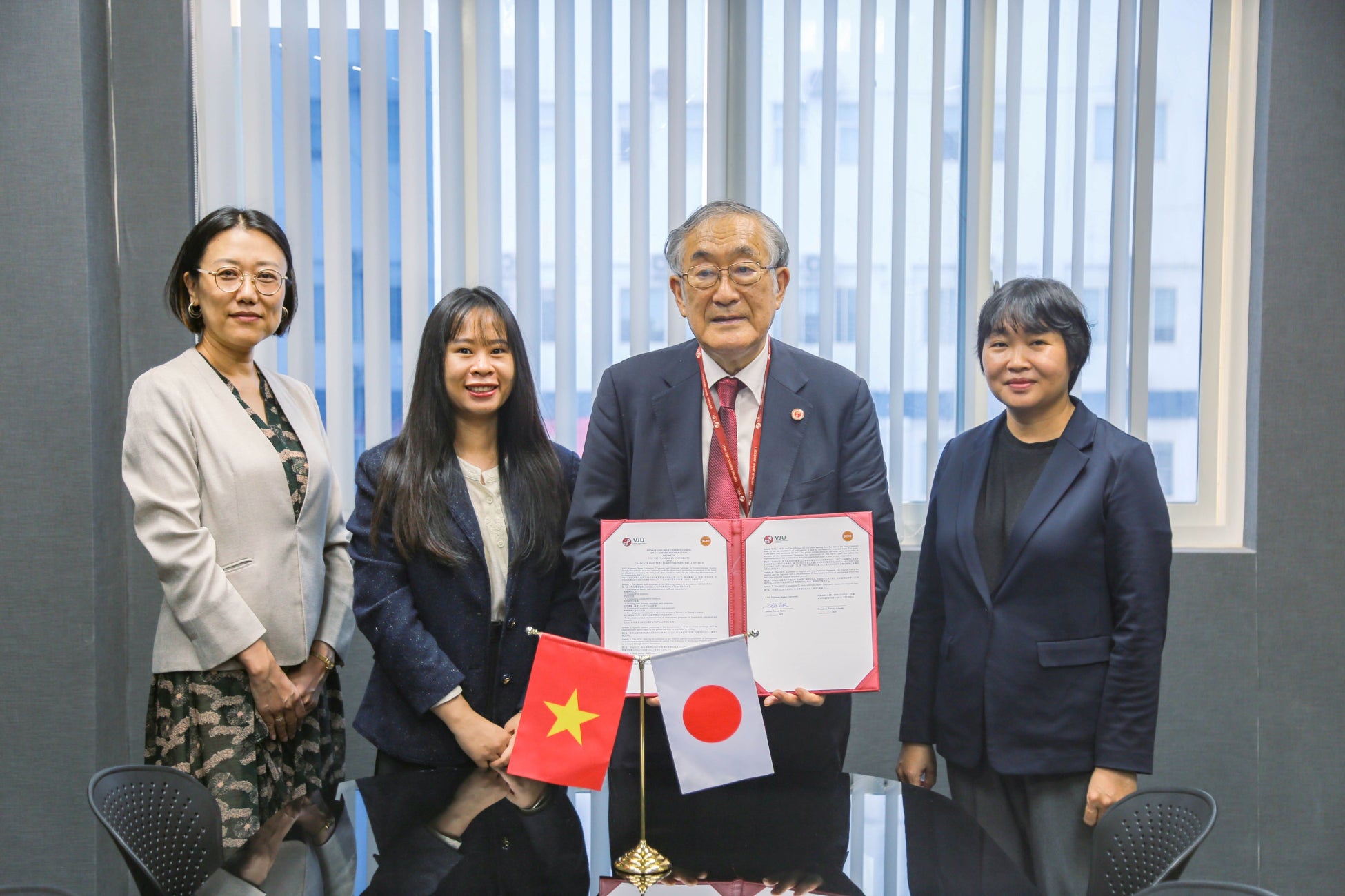 ベトナム・ハノイの日越大学の代表者