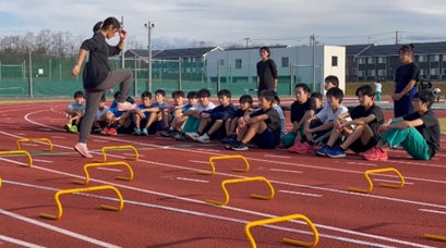 新潟医療福祉大学が新潟市北区の中学生向けに開催した「Skill up camp」の様子