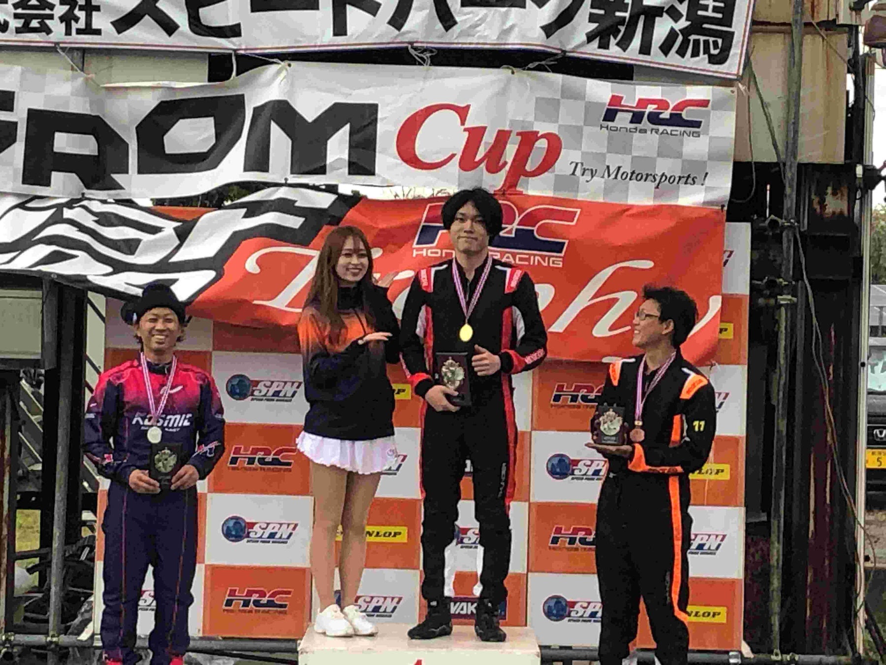 「2025 SPN2&4シリーズRd.1」で優勝した新潟国際自動車大学校1年の小林留魁選手