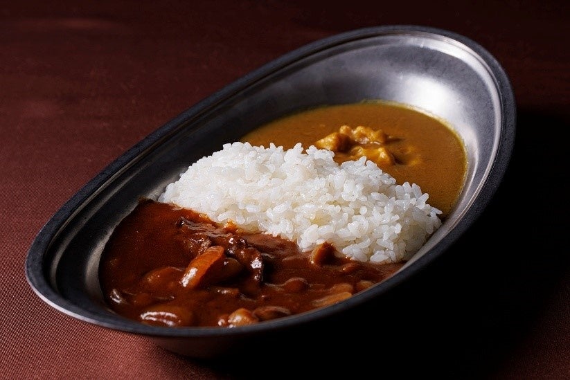 新潟のイタリア軒のチキンカレーとハヤシライスのあいがけ