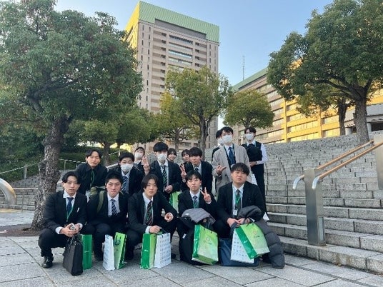 【新潟法律大学校】防衛省市ヶ谷庁舎で視察研修(リクルーティングツアー)を実施 【新潟法律大学校】防衛省市ヶ谷庁舎で視察研修(リクルーティングツアー)を実施