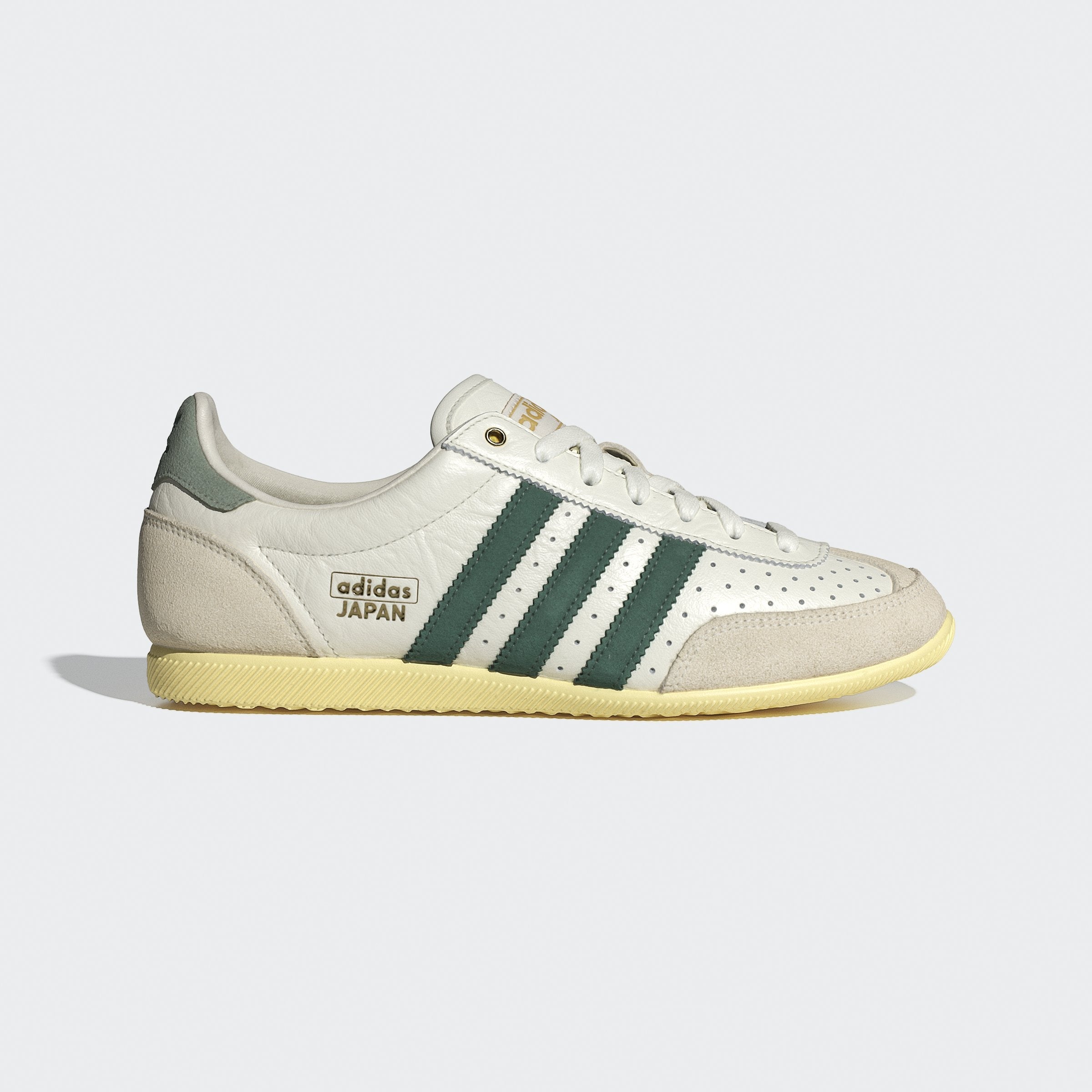 adidas スニーカー　 薄底　細身 ２３㎝ adidas Originalsの薄底スニーカー Low-Profileシリーズに新作が