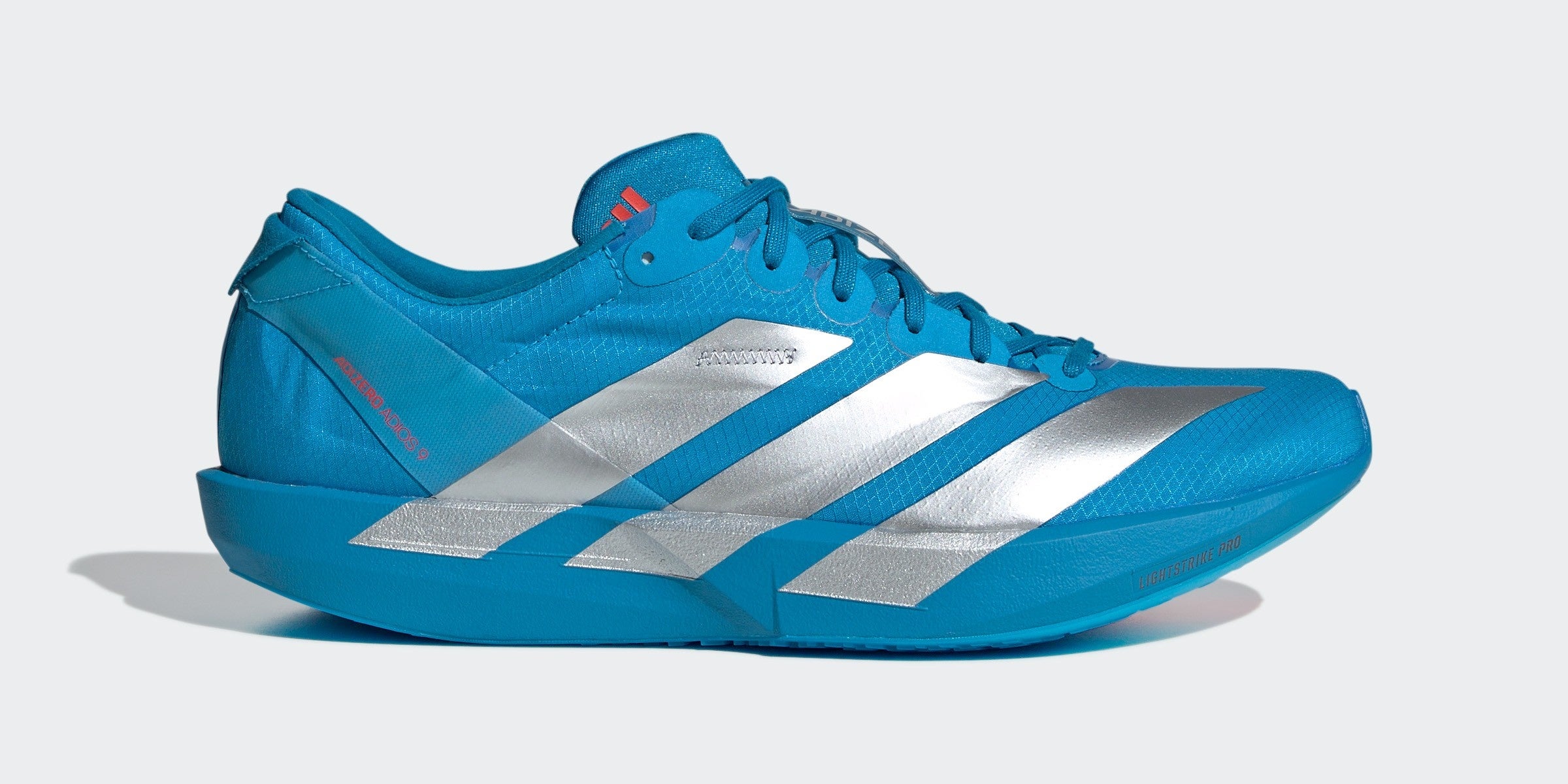 晴れた日の富士山からインスパイア アディダス「ADIZERO EKIDEN