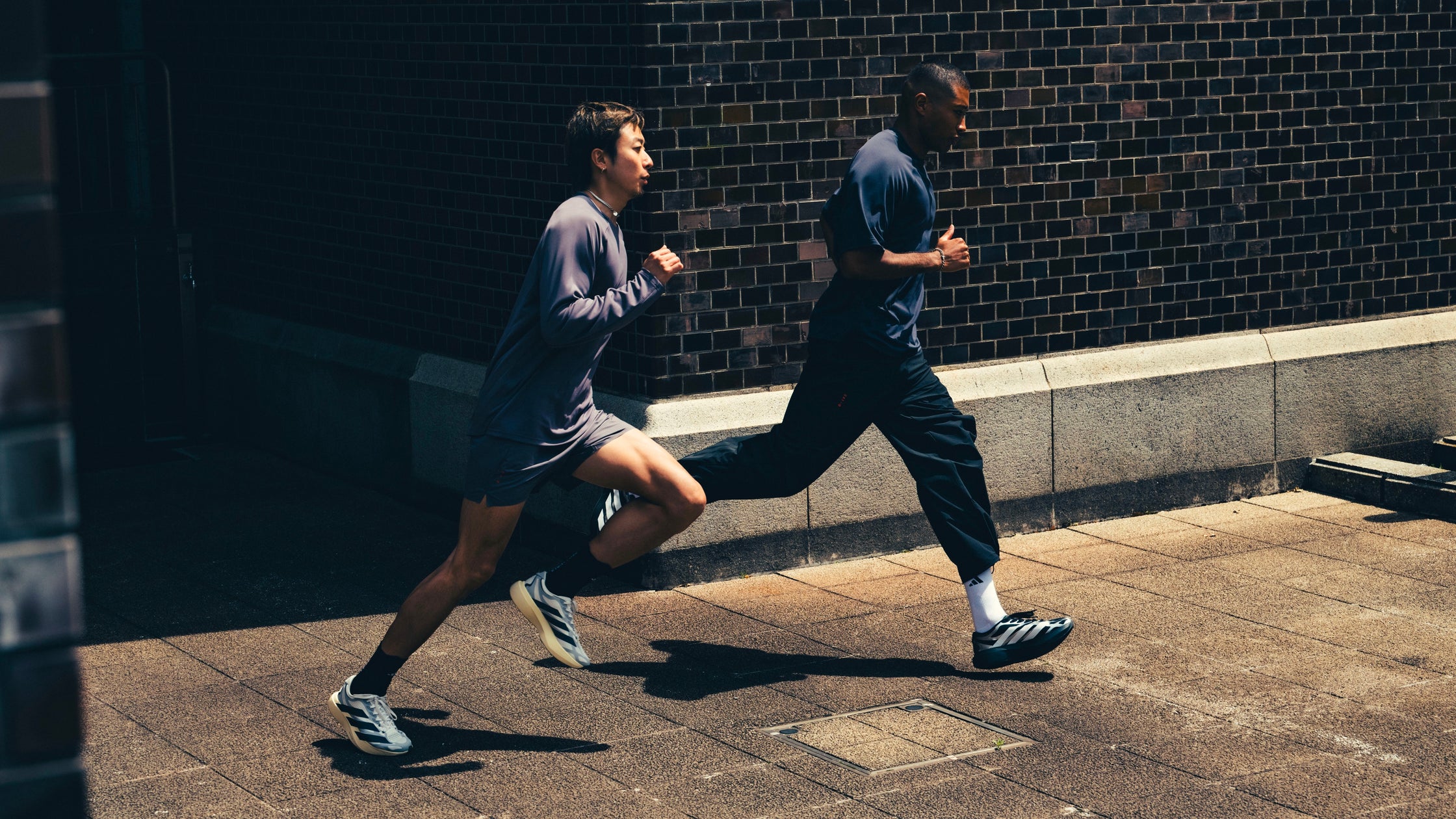 アディダス、日本企画のランニングアパレルコレクション「DAY//Ø」第2弾となる新作が登場 「ADIZERO EVO SL EXO」新カラーも同時発売