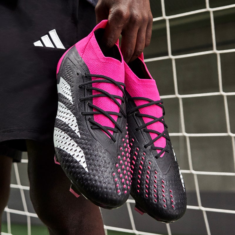 期間限定30%OFF! アディダス希少adidas5代目プレデター2000発売
