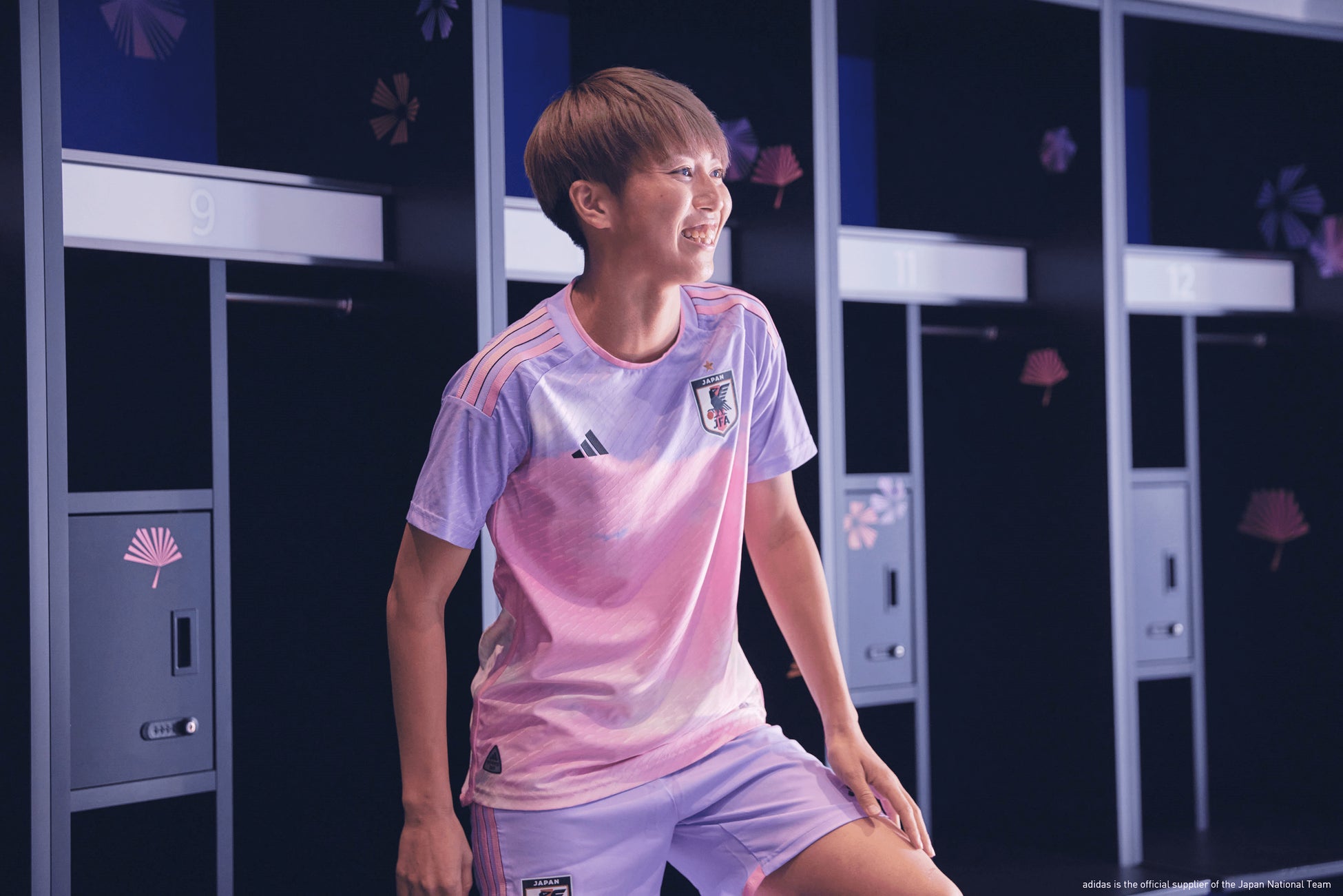 エクルベージュ adidas キティ サッカー 日本代表 レプリカ