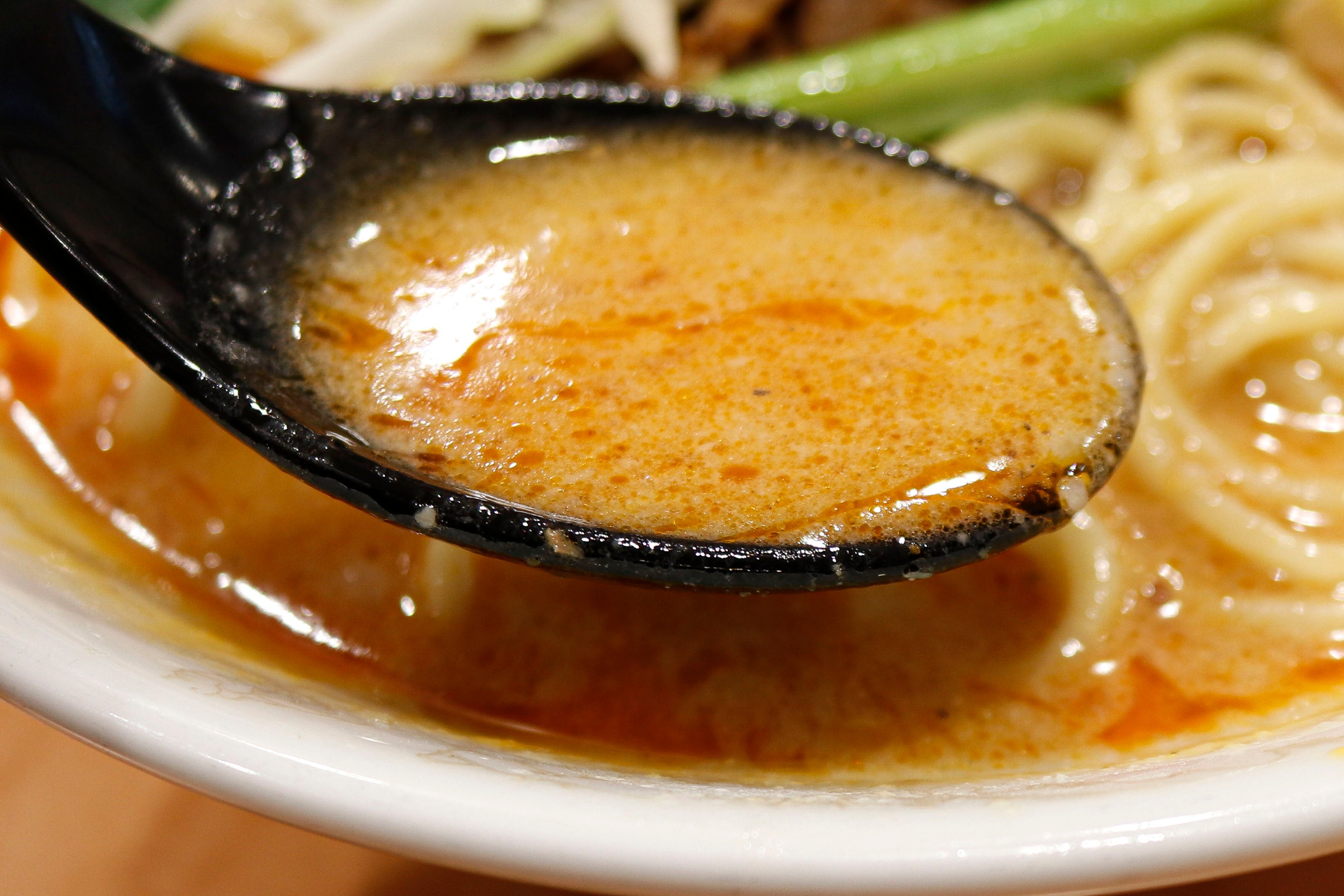 泡系魚介坦々麺_スープ