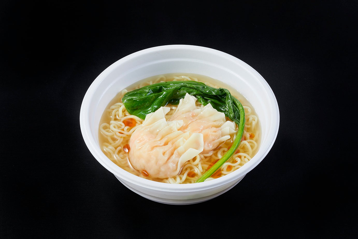 “出前坊やのまかないラーメン” シリーズの海老ワンタン麺