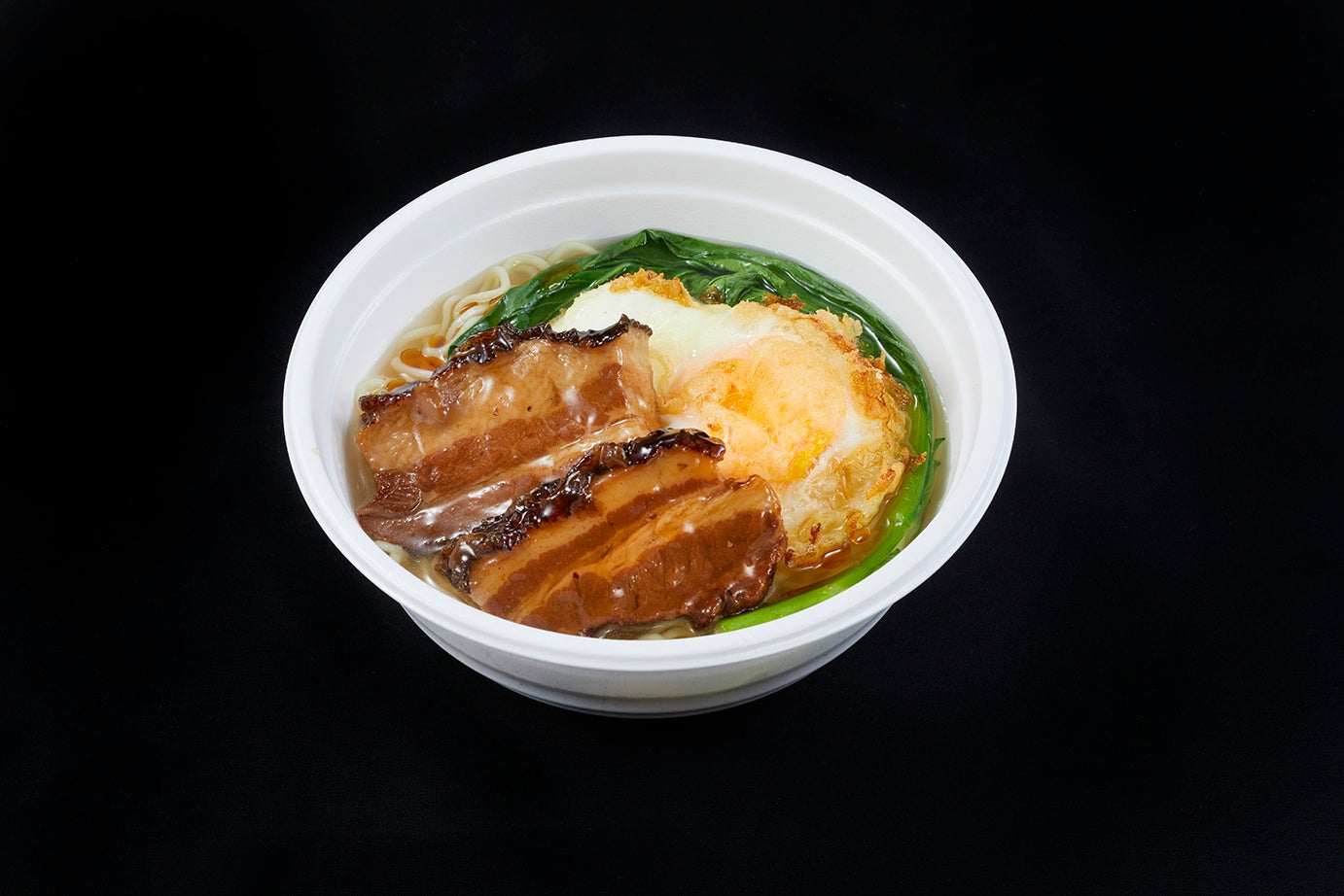 “出前坊やのまかないラーメン” シリーズの角煮麺