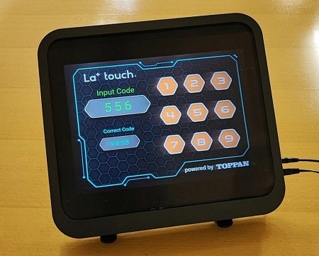 空中タッチディスプレイ「La⁺ touch™」12インチモデル試作品 © TOPPAN INC.