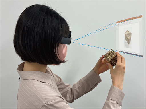 ARグラスUI ©TOPPAN INC.