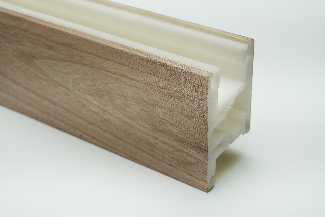 塩ビ製樹脂サッシ化粧シートのイメージ 　© TOPPAN Inc.