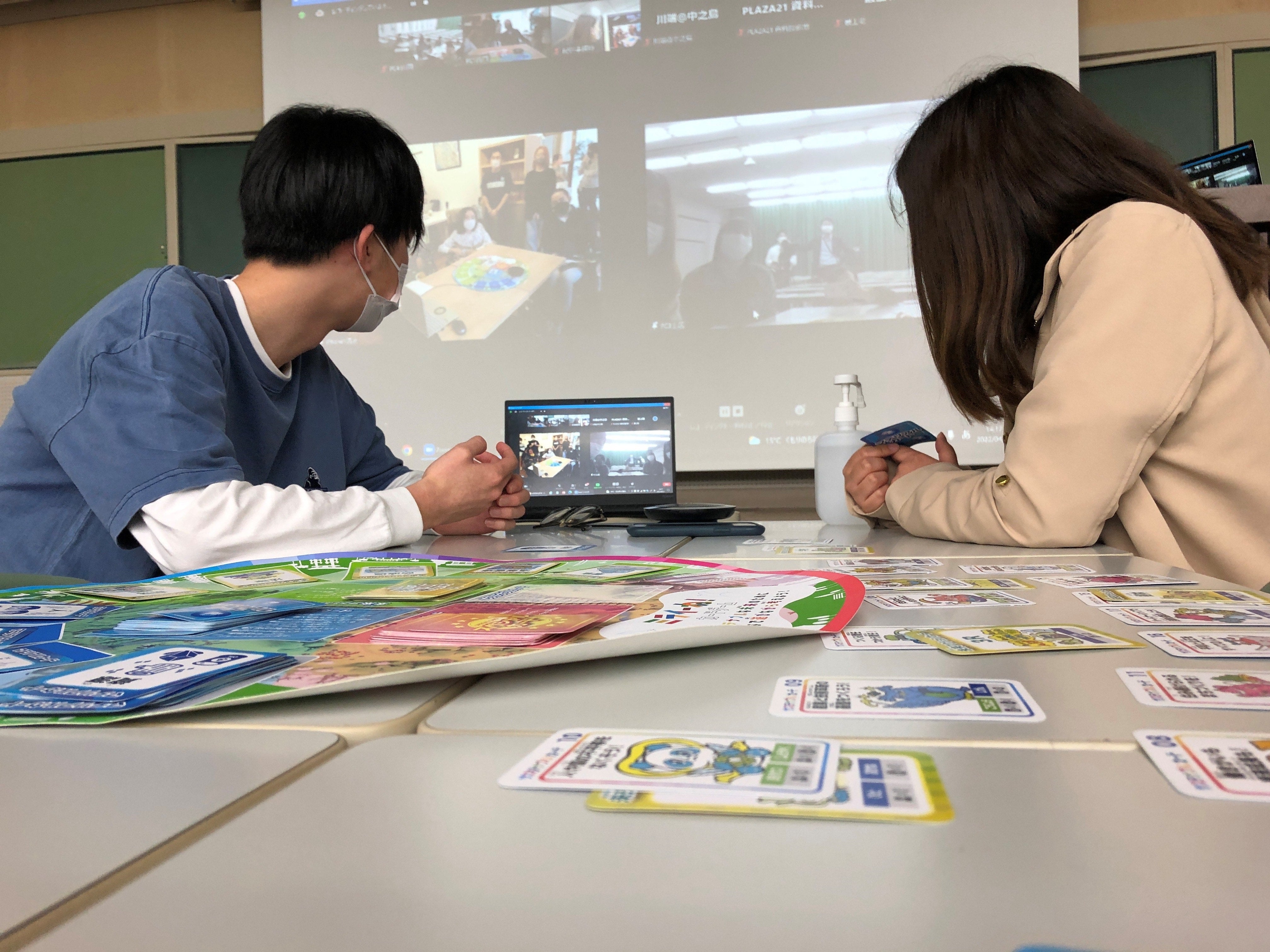 周南公立大学での大会の様子