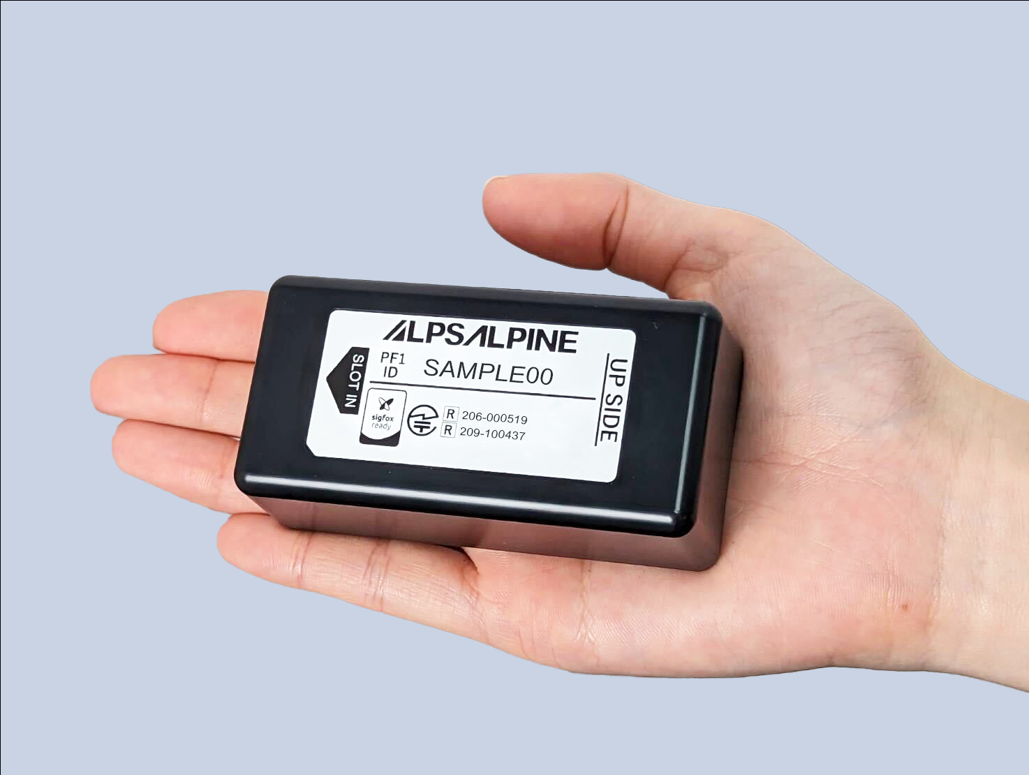 物流トラッカー 小型タイプ　端末