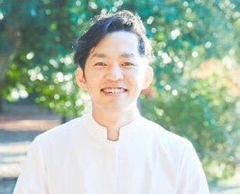 シェフ 江藤 英樹氏