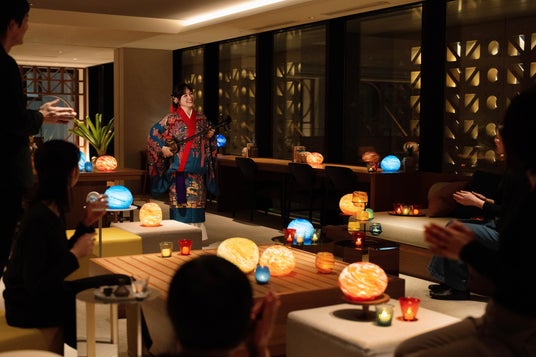 【OMO5沖縄那覇】時間を気にせず寝る間際まで沖縄文化に浸れるナイトイベント「琉球のひととき、宵の宴」を365日開催 【OMO5沖縄那覇】時間を気にせず寝る間際まで沖縄文化に浸れるナイトイベント「琉球のひととき、宵の宴」を365日開催