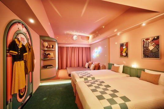 【1955 東京ベイ】気分は50年代のアメリカのスター!2室限定の新しいコンセプトルーム「50sスターダムルーム」2026年4月22日予約開始 【1955 東京ベイ】気分は50年代のアメリカのスター!2室限定の新しいコンセプトルーム「50sスターダムルーム」2026年4月22日予約開始