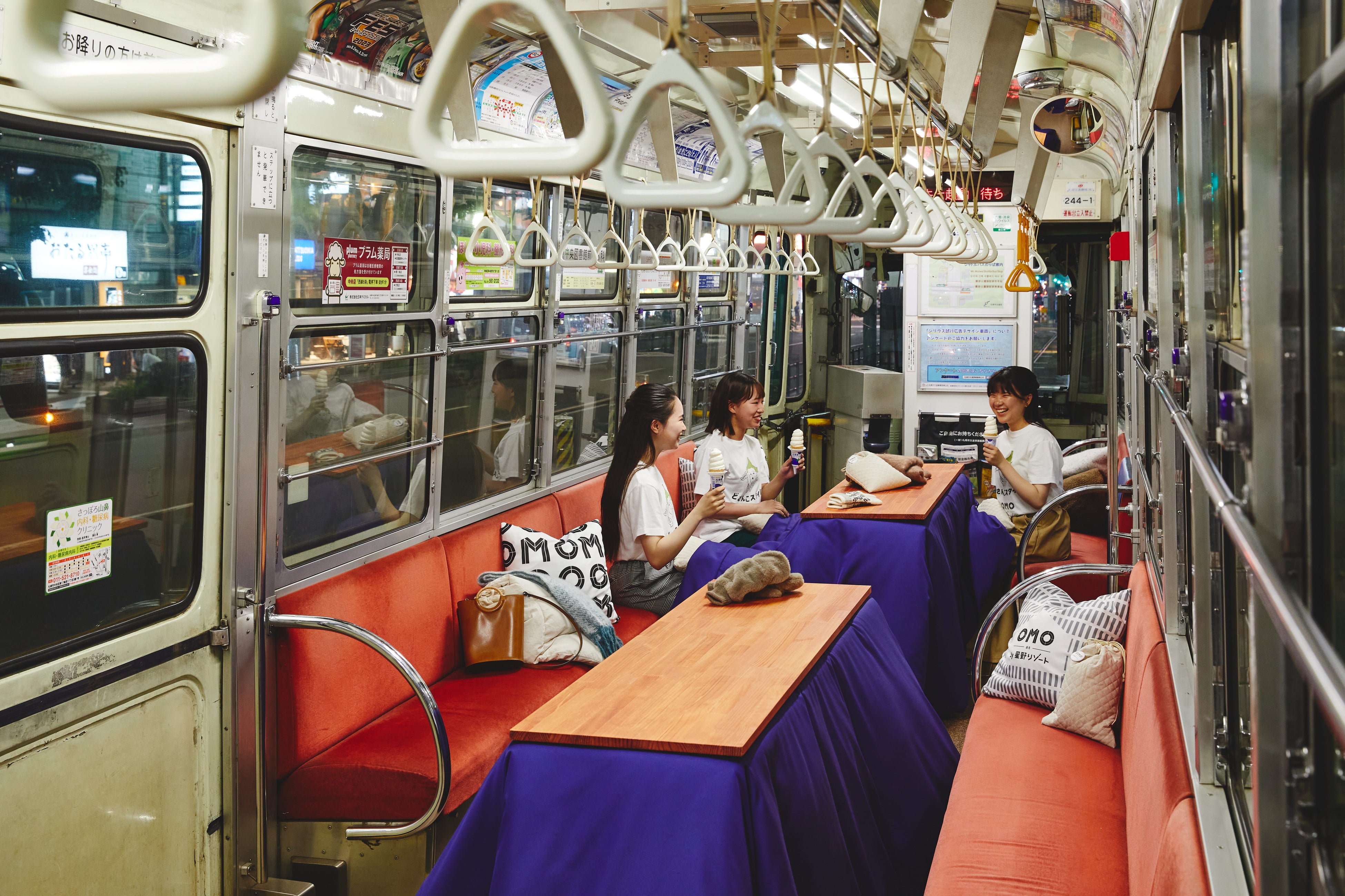 OMO3札幌すすきの by 星野リゾート】札幌市電にこたつが登場！宿泊者