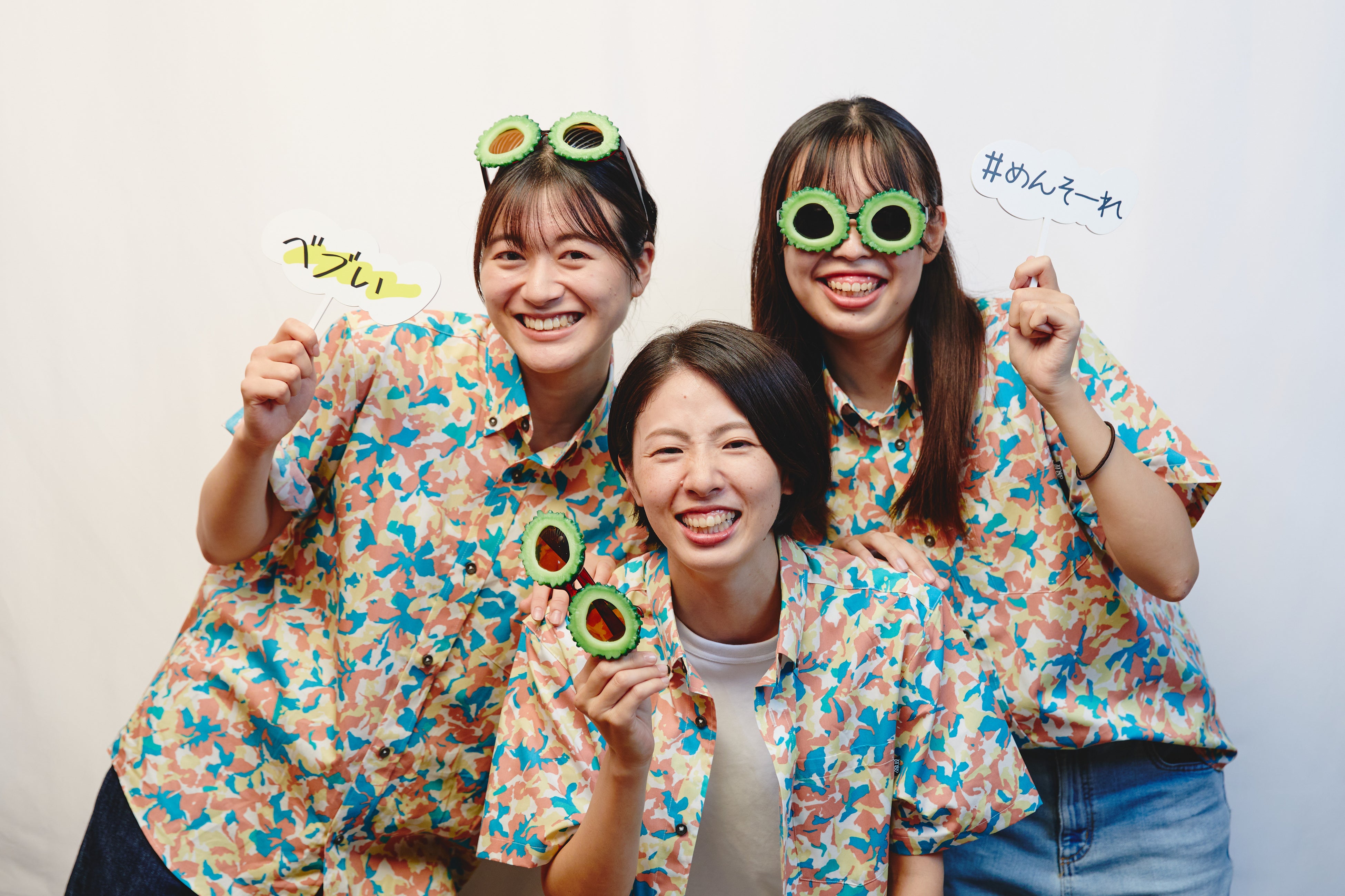 お揃いファッション例：BEB5沖縄瀬良垣：かりゆしウェア