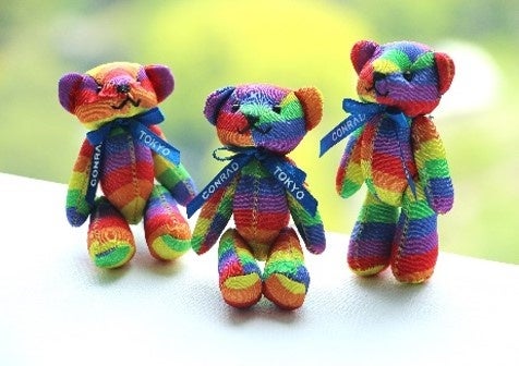 レインボー　コンラッド・ベア （1,500円）