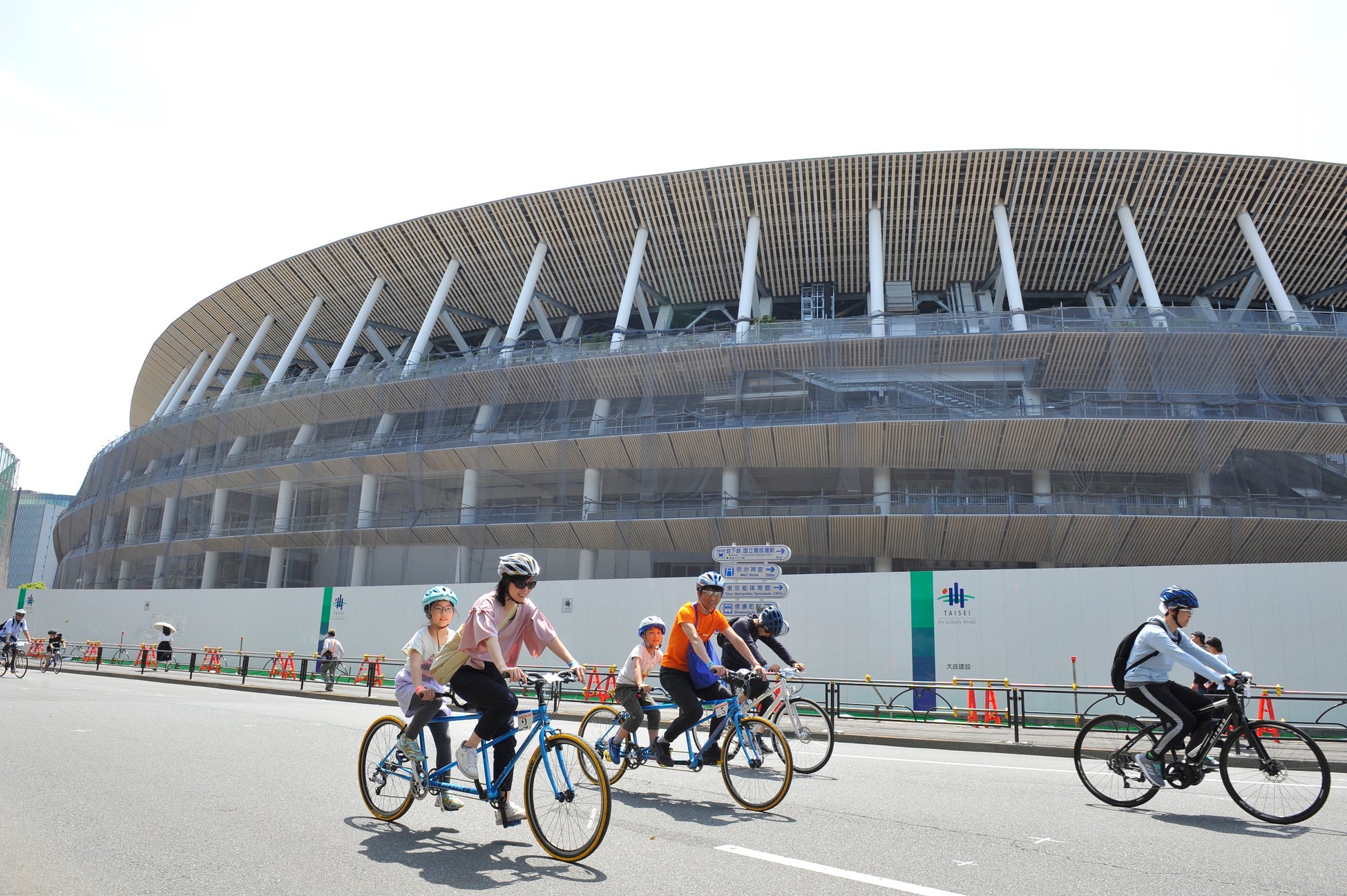 神宮外苑外周路を試乗できます