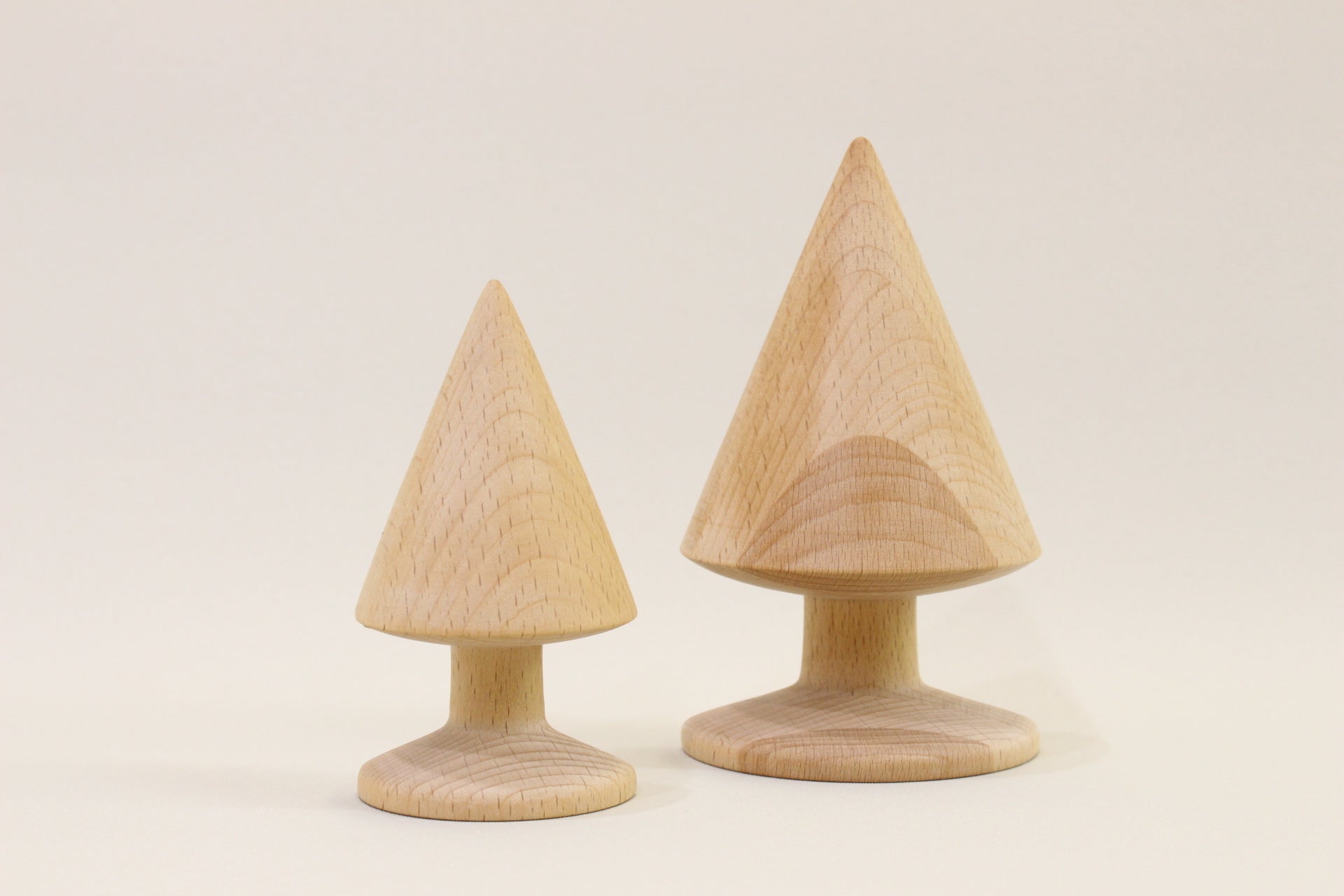 ちいさな木の位牌と優しい木の位牌・針葉樹①