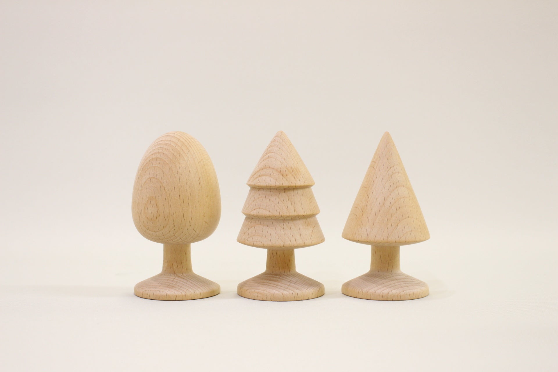 ちいさな木の位牌