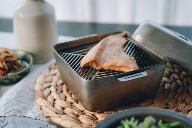 タキオン（愛知県安城市）　燻製器「smoke-pod」
