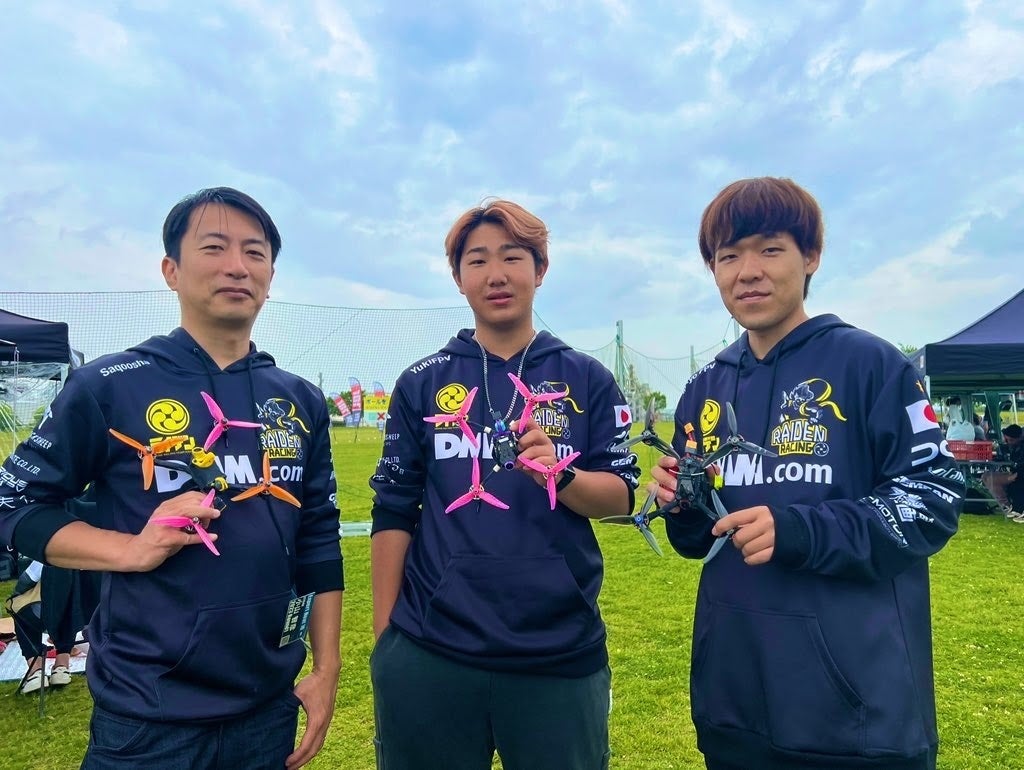 左からSaqoosha、YUKI FPV、Mattyo FPV @JDL