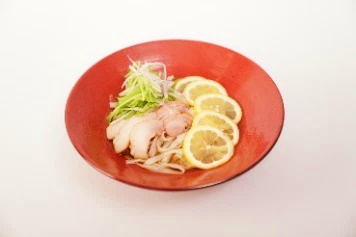 せとうちレモンと吟醸ハムのお米うどん（冷） （税込1,100円）