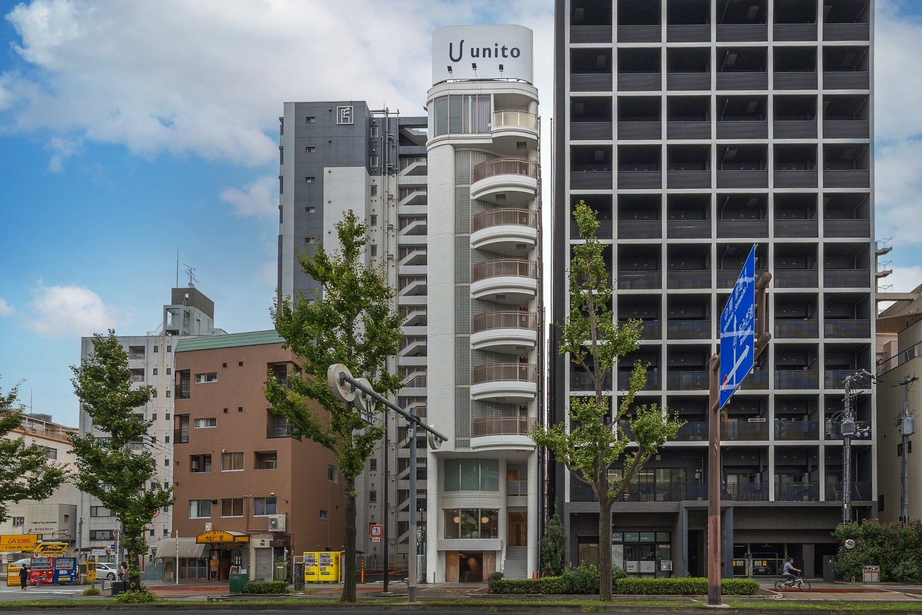 【横浜桜木町ワシントンホテル】#みんなでスマイルキャンペーン&フォトコンテスト同時開催ウィンドウアートを撮影・投稿して宿泊招待券をゲット!
