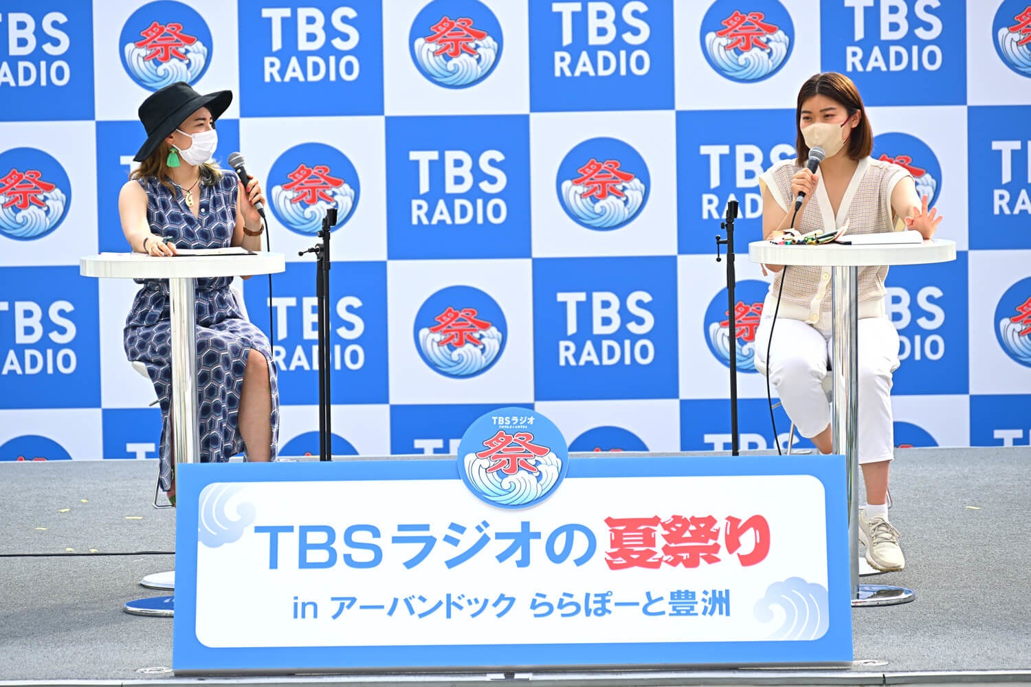 キニマンス塚本ニキさん（左）、野村優妃さん（右）