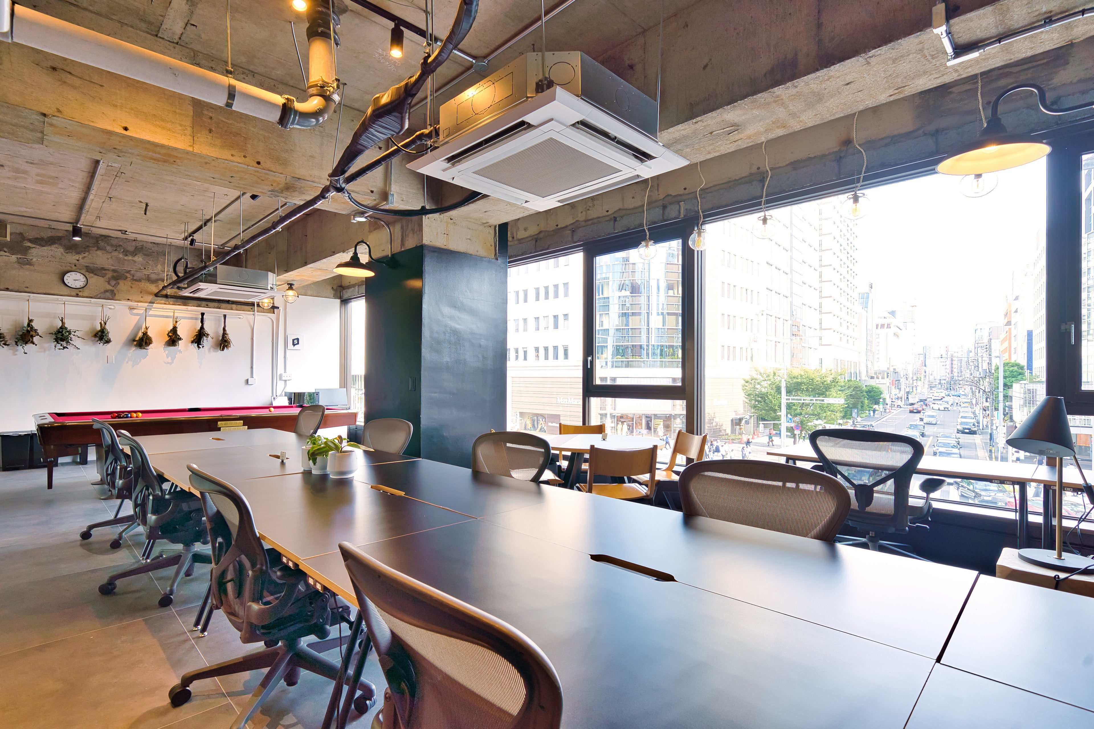 骨董通りを望む景観