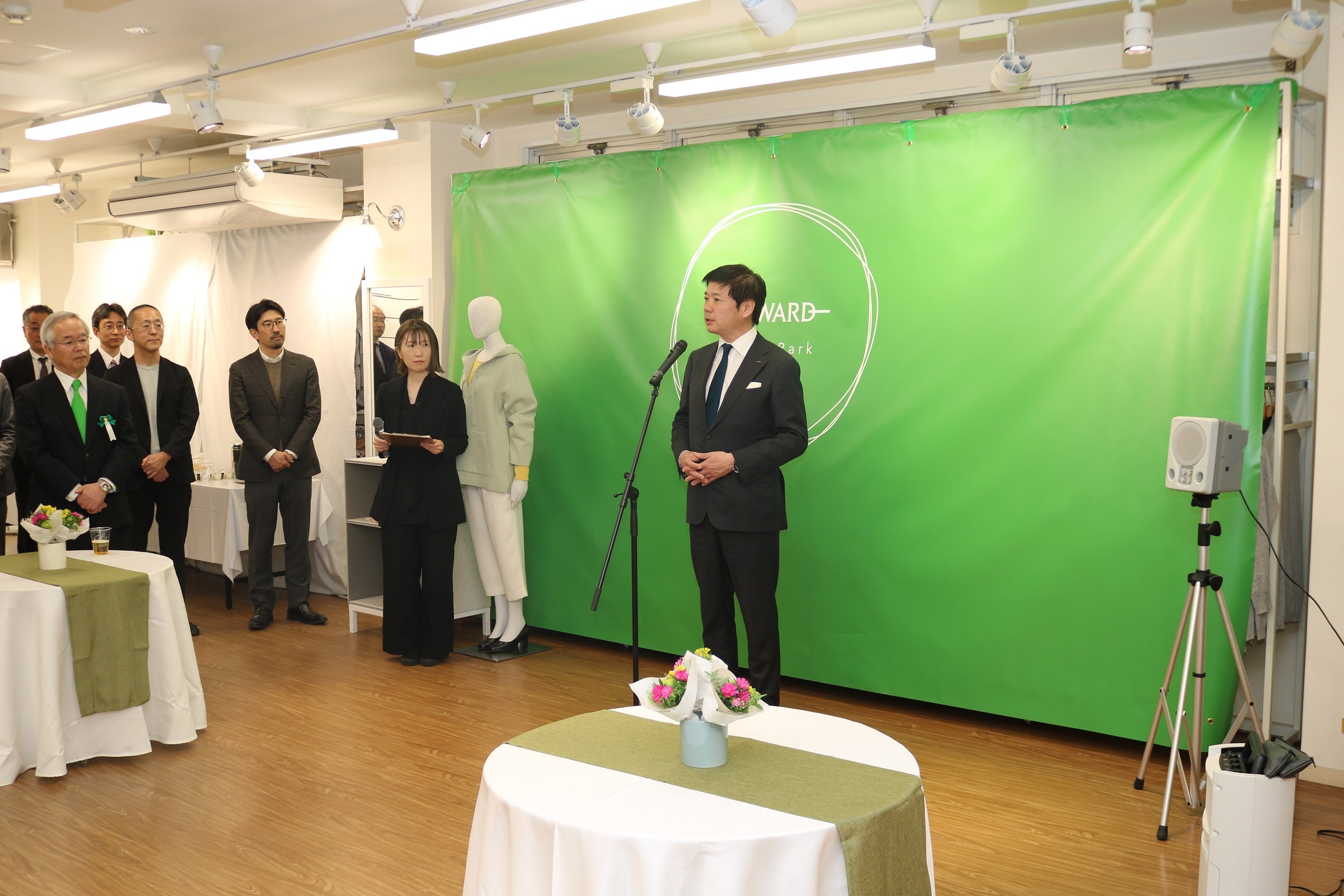 (株)オンワードホールディングス代表取締役社長　保元 道宣