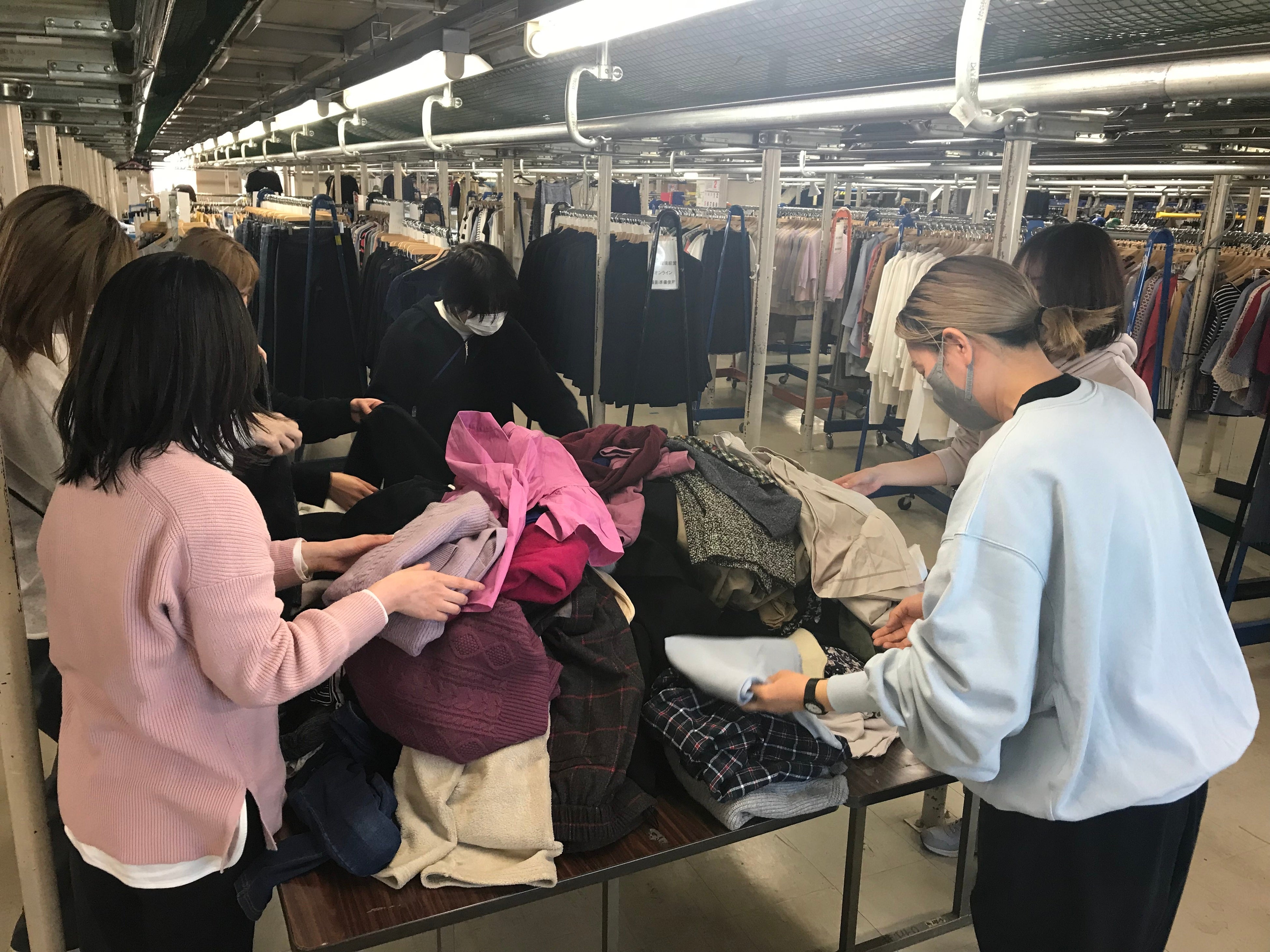 商品仕分けの様子