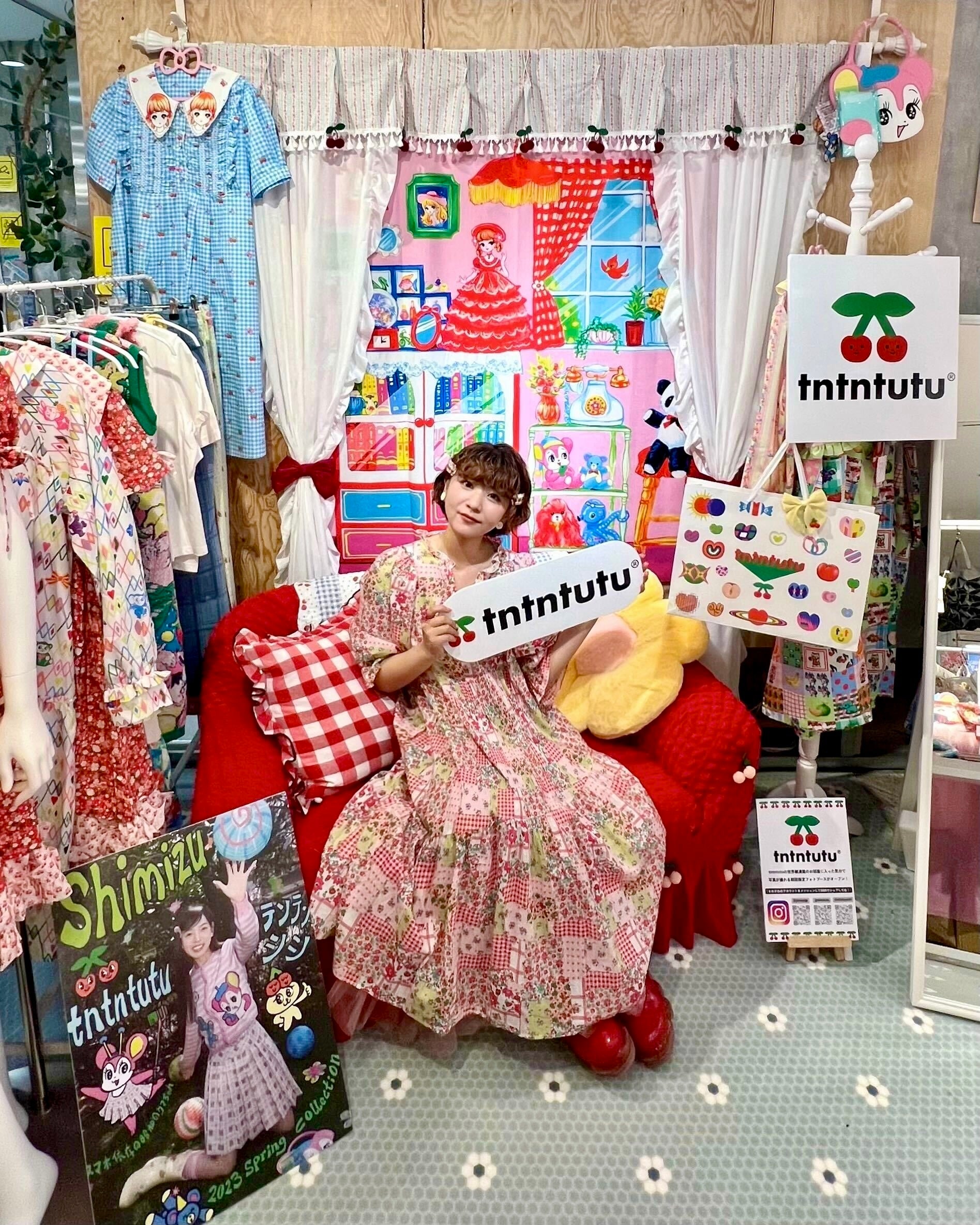 「tntntutu」フォトブースの様子