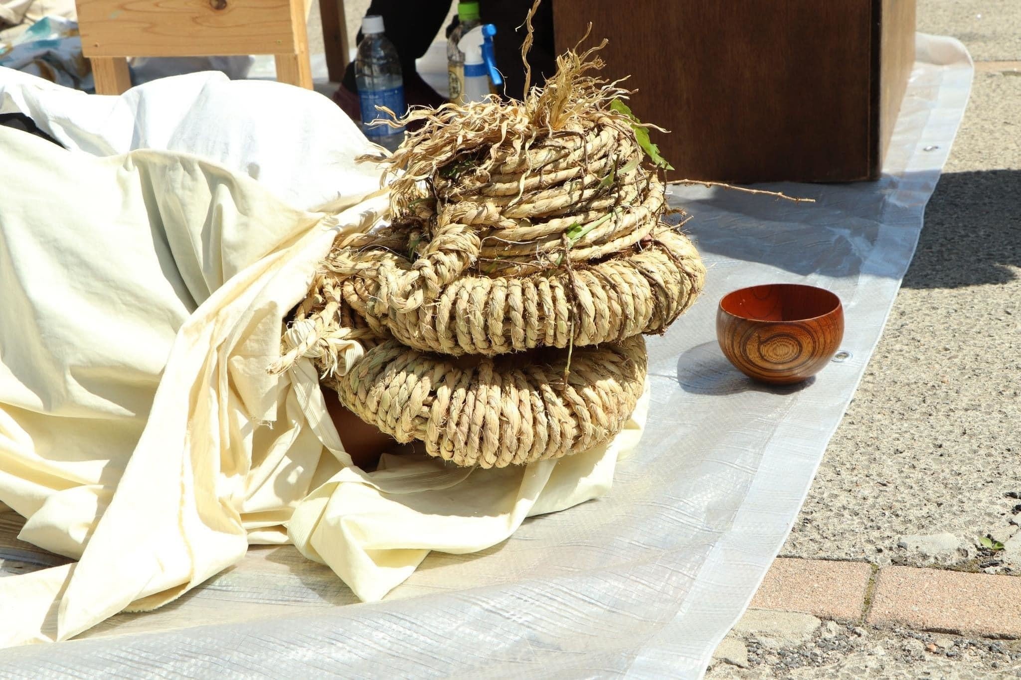 秋田県五城目町の朝市に出没する獅子舞②