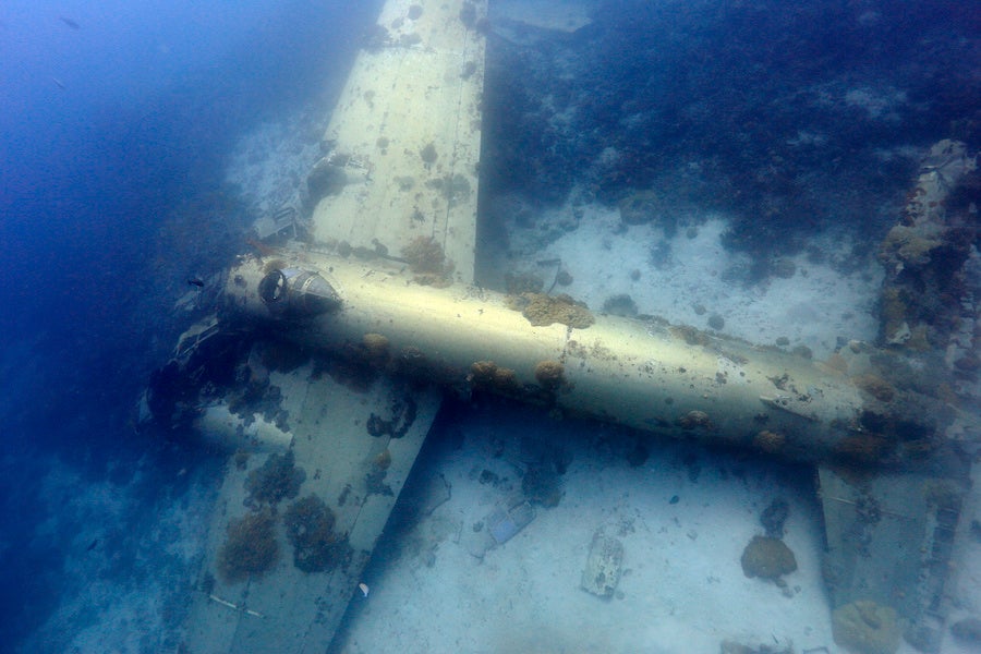 ミクロネシア連邦チューク州の一式陸上攻撃機