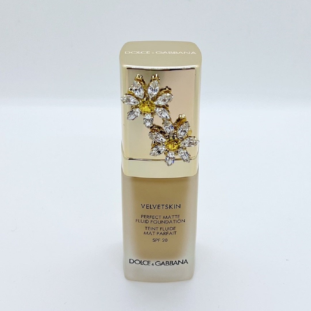 ベルベットスキン パーフェクトマット フリュイドファンデーション