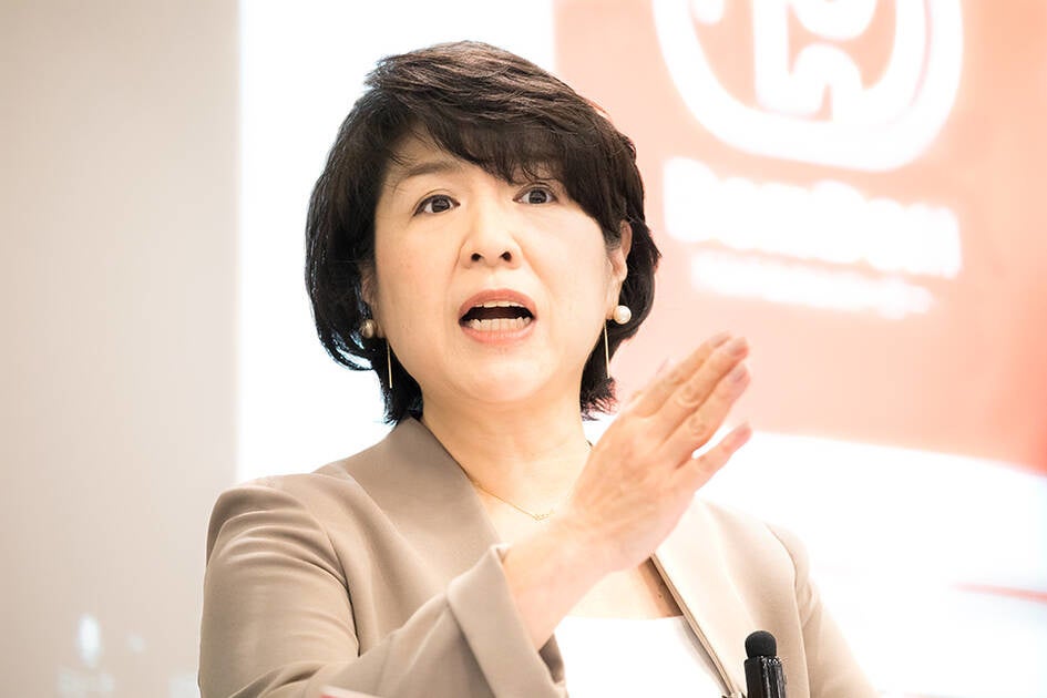 一時は倒産危機に陥るも現在は2期連続で黒字を達成し見事な“V字回復”を遂げ、各方面で話題の「ドムドムハンバーガー」の記事が大きな反響を呼びました