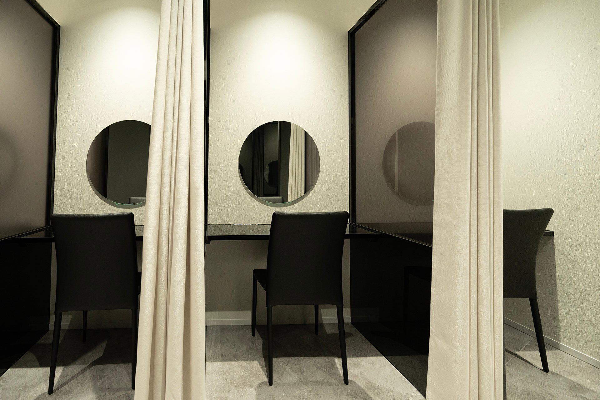 個室待合室はプライバシー保護に配慮した作り