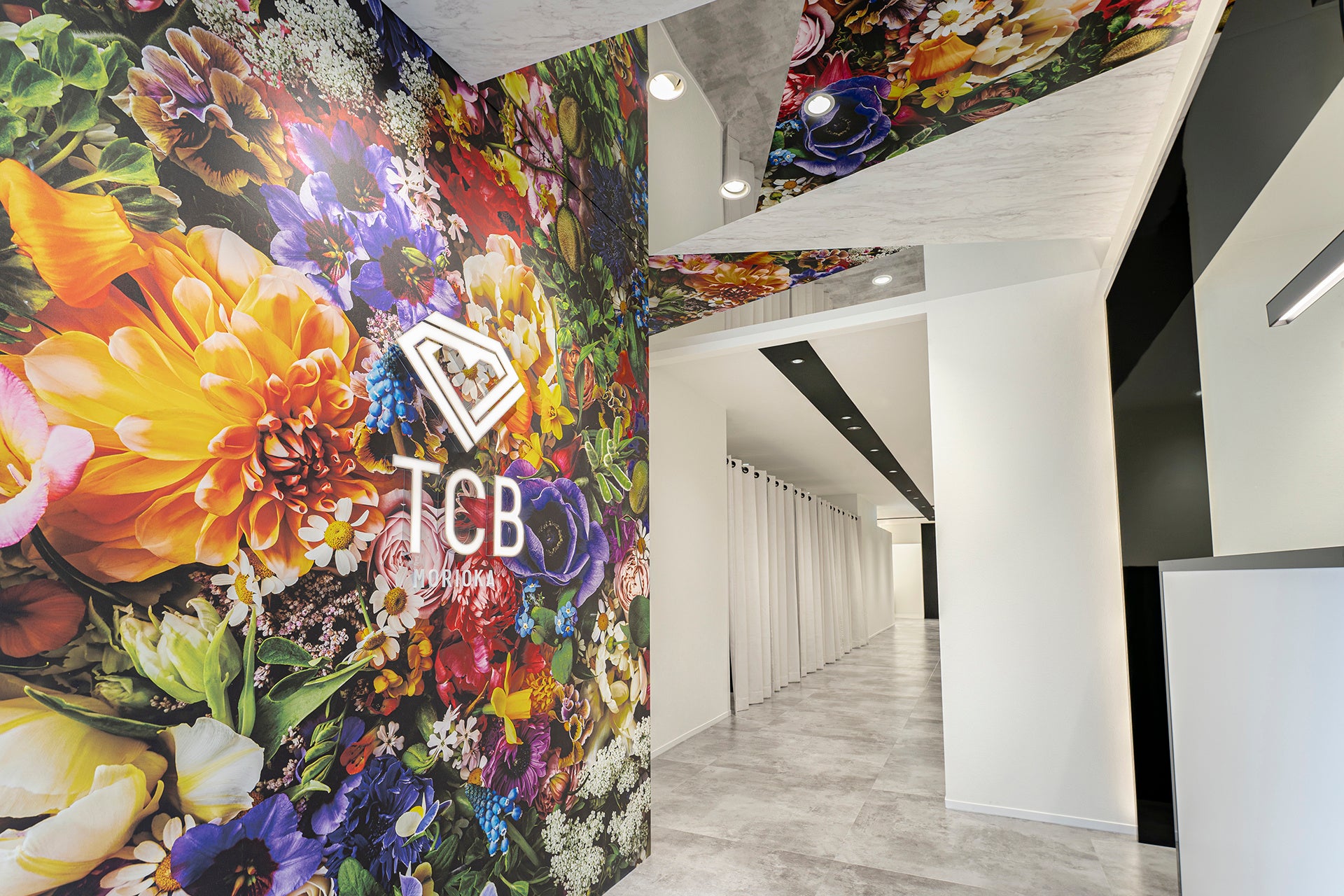 盛岡院受付ロビー