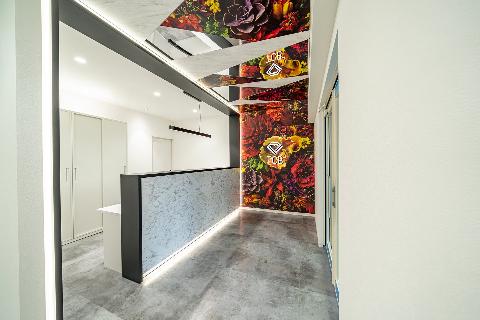 藤沢院受付ロビー