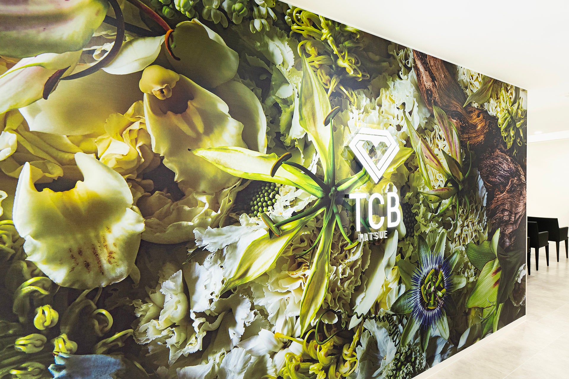 AMKK（東信、花樹研究所）プロデュースの花のビジュアル