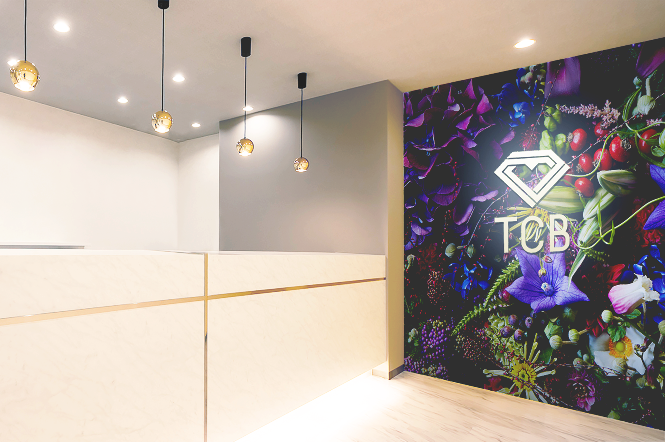 立川院受付ロビー