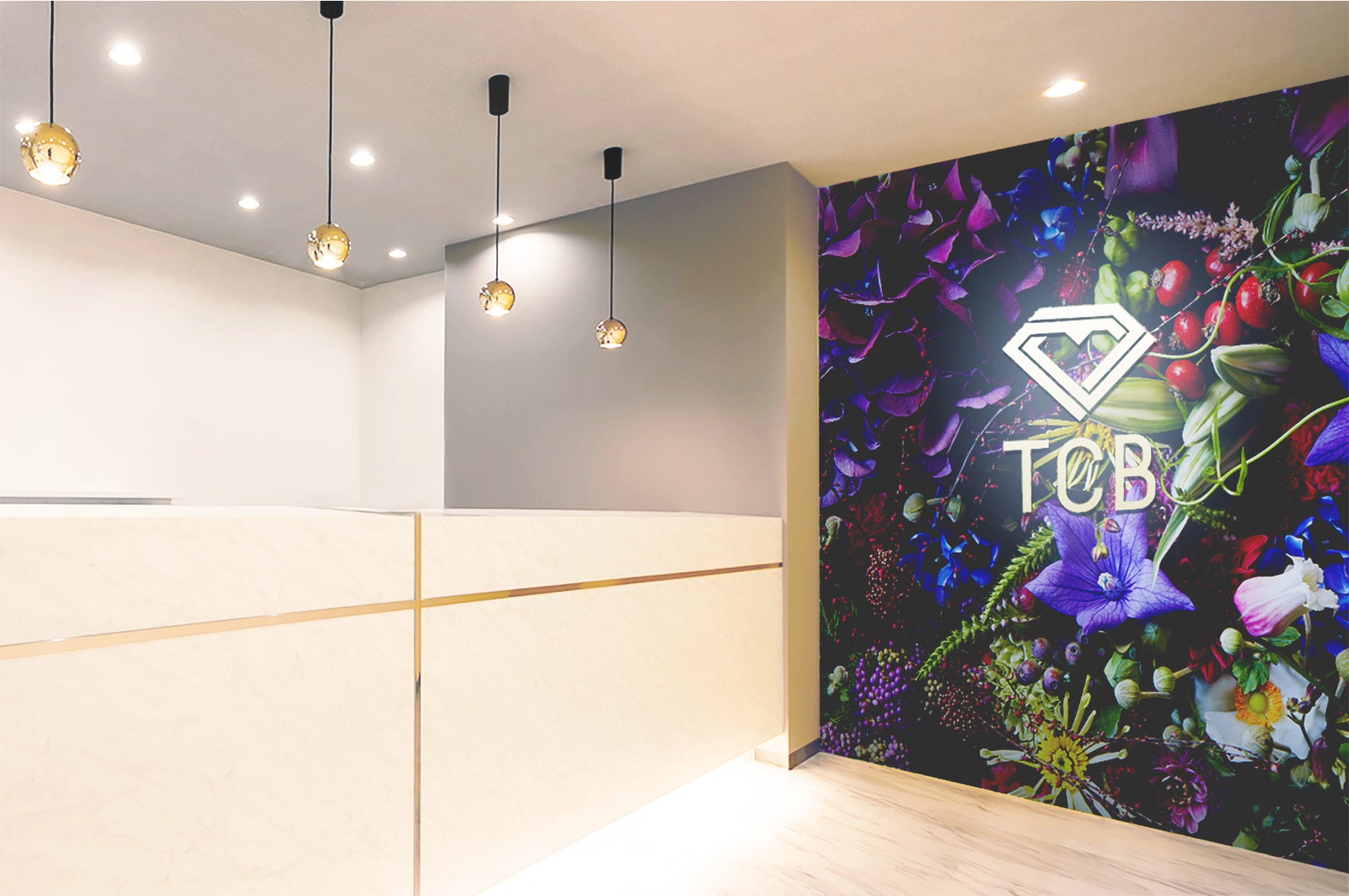 立川院受付ロビー