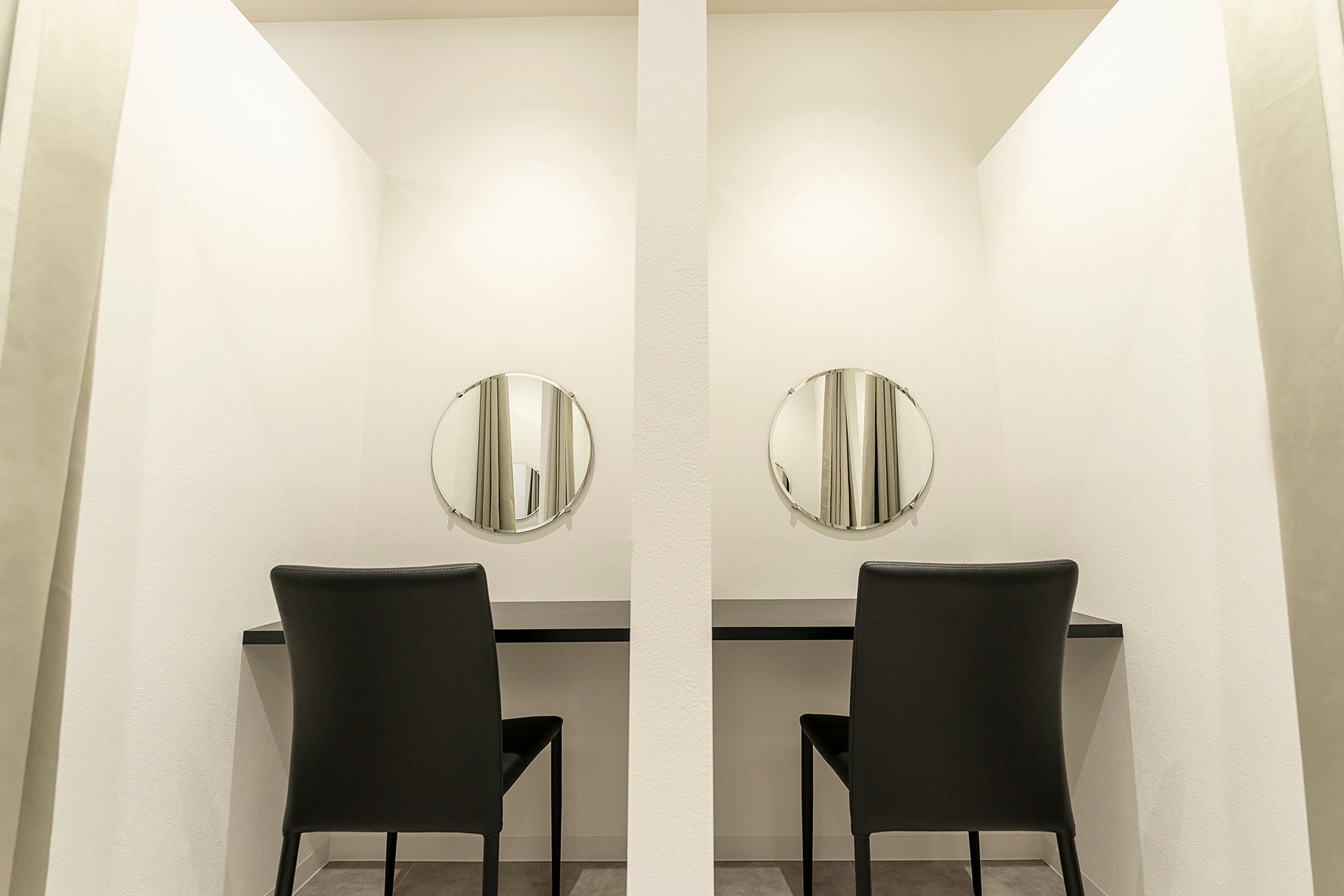 プライバシー保護に配慮した待合室