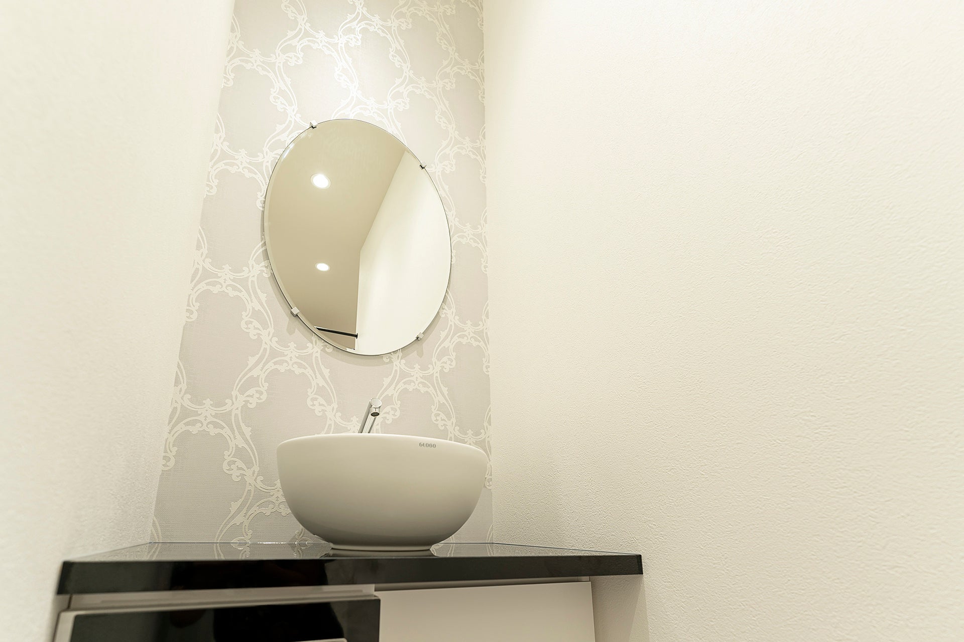 お洒落なパウダールームも完備